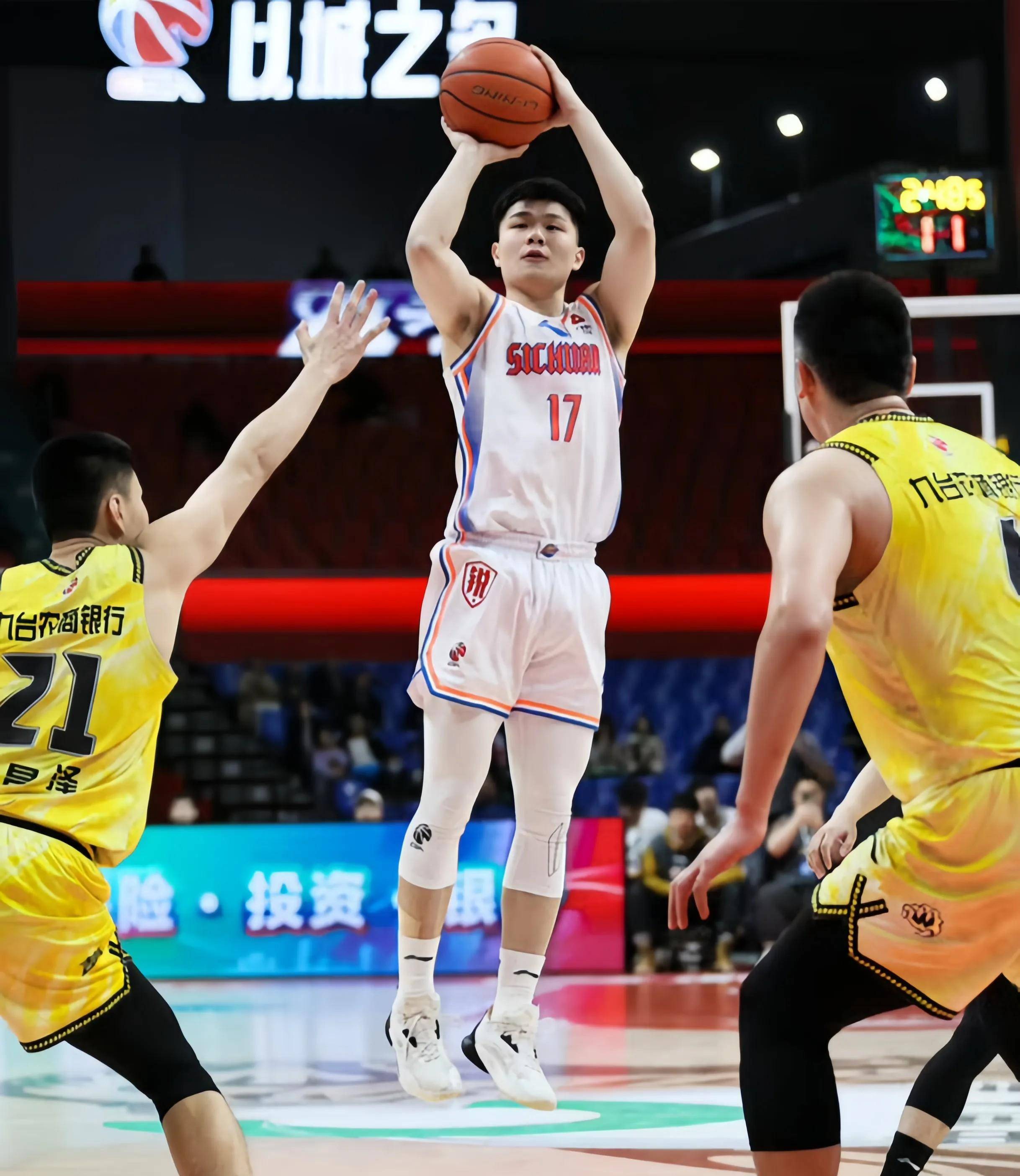 土耳其篮球锋线巨星宣布无缘季后赛