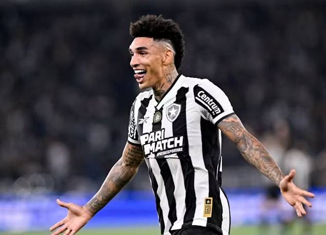 包含里昂球员赛季表现抢眼，或转会其他俱乐部的词条