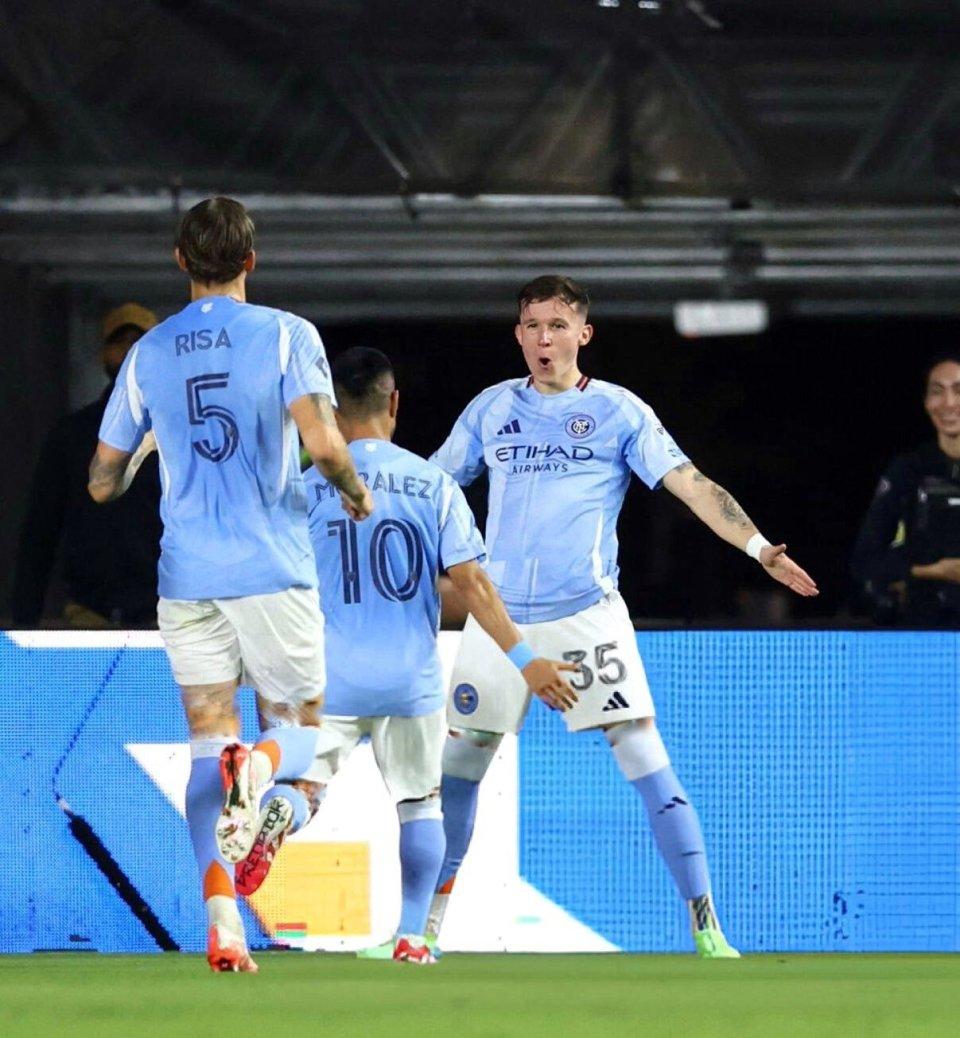 战术奏效！梅西双翼齐飞压制莱比锡整场无力还手！的简单介绍