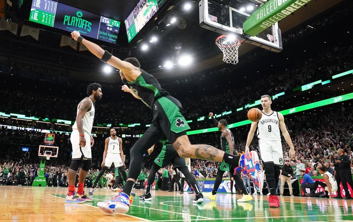 包含Uzi迎来二十赛季高光表现，篮网球迷沸腾！的词条