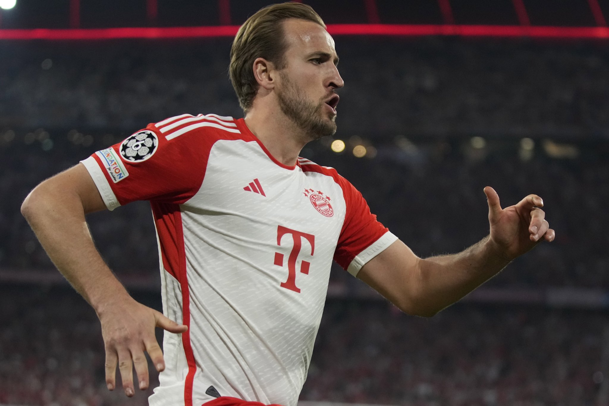 凯恩迎来五赛季高光表现，独行侠球迷沸腾！的简单介绍