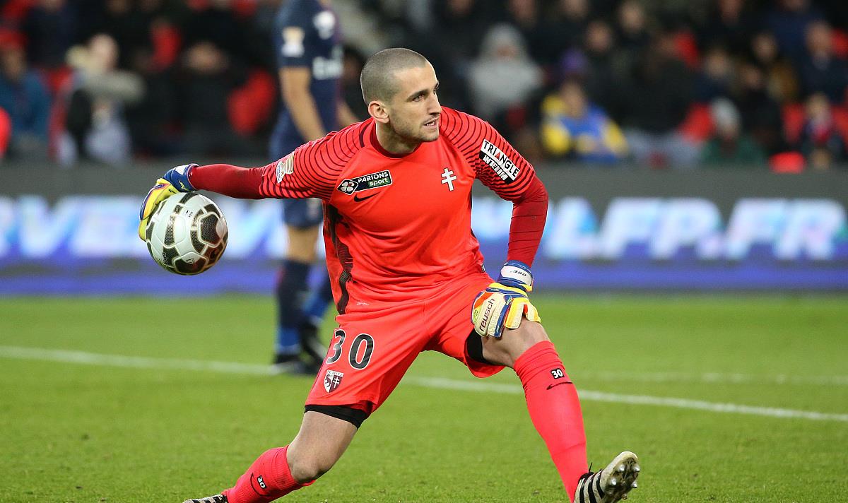 内马尔爆冷击败阿森纳，突破纪录引爆全场！的简单介绍